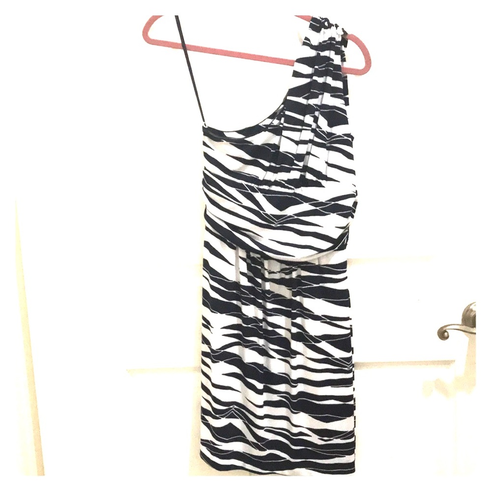 Navy Blue/White Vince Camuto One Shoulder Dress